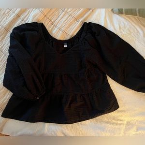 Old Navy Tiered Seersucker top - black